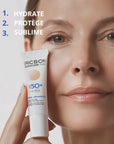 Ericson Laboratoire Cosmetics Hydra-perfecting tinted moisturizer SPF50+ Atspalvį suteikianti SPF 50 priežiūros priemonė, pritaikyta visiems odos atspalviams