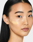 Glo Skin Beauty C-Shield Anti- Pollution Moisture Tint drėkinamasis kremas su spalva SPF30 3W spalva (šviesiai odai)