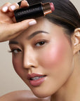 Youngblood Mineral Cosmetics VividLuxe Crème Blush Stick daugiafunkciniai kreminiai skaistalai mulberry
