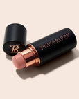 Youngblood Mineral Cosmetics VividLuxe Crème Blush Stick daugiafunkciniai kreminiai skaistalai creme brulle