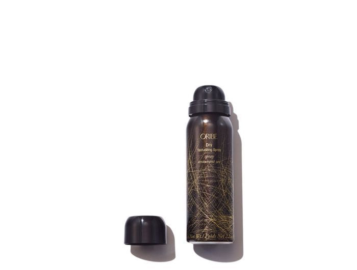 Oribe Dry Texturizing Spray Apimtį suteikiantis purškiklis