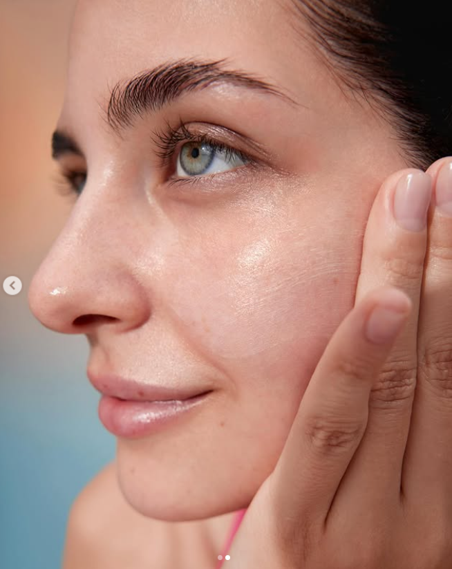 BB kremas su spalva 00 FAIR + Švytėjimo bazė 2in1 DOVANA