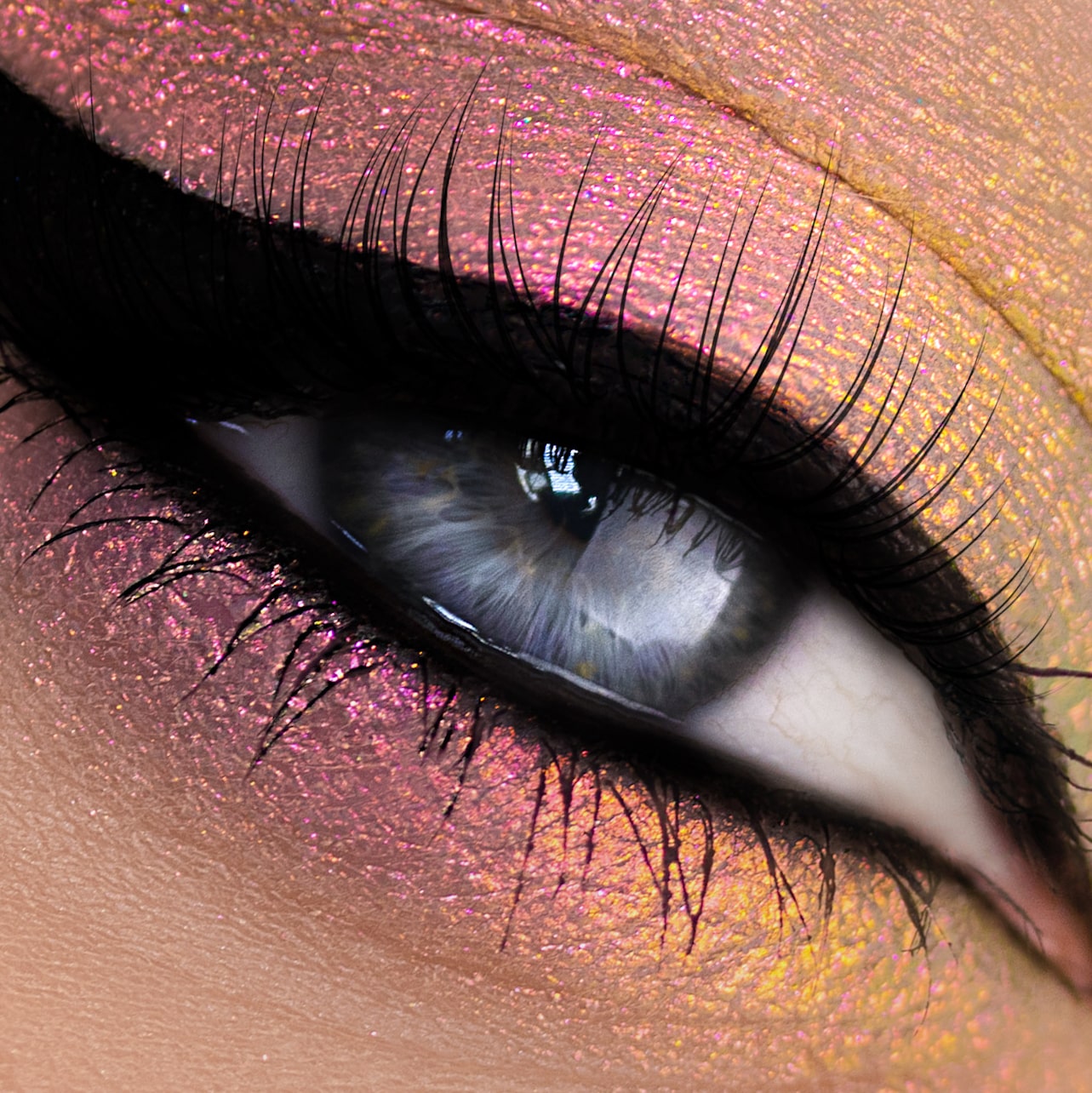 Bernovich Galaxy Eye Shadow L-13