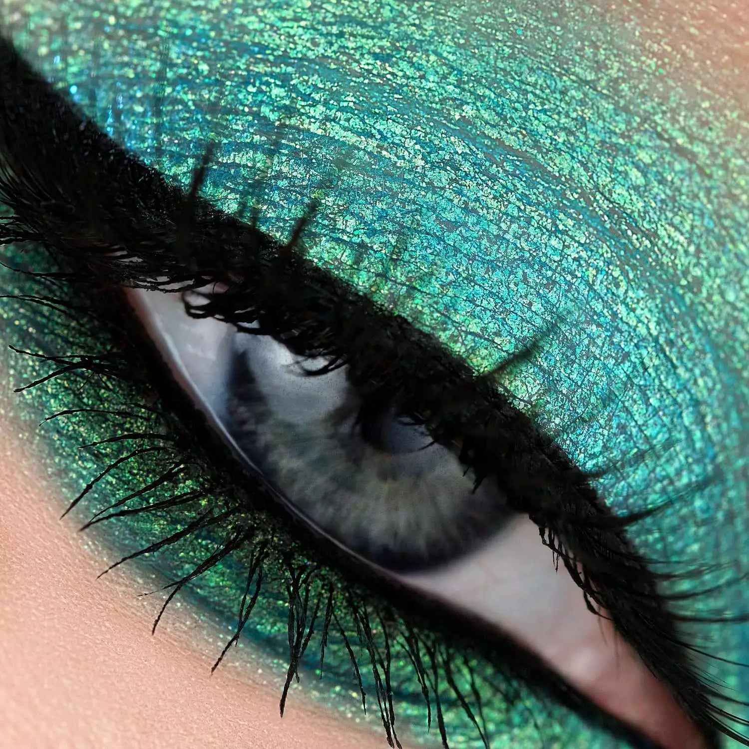 Bernovich Sparkle Eye Shadow X-16