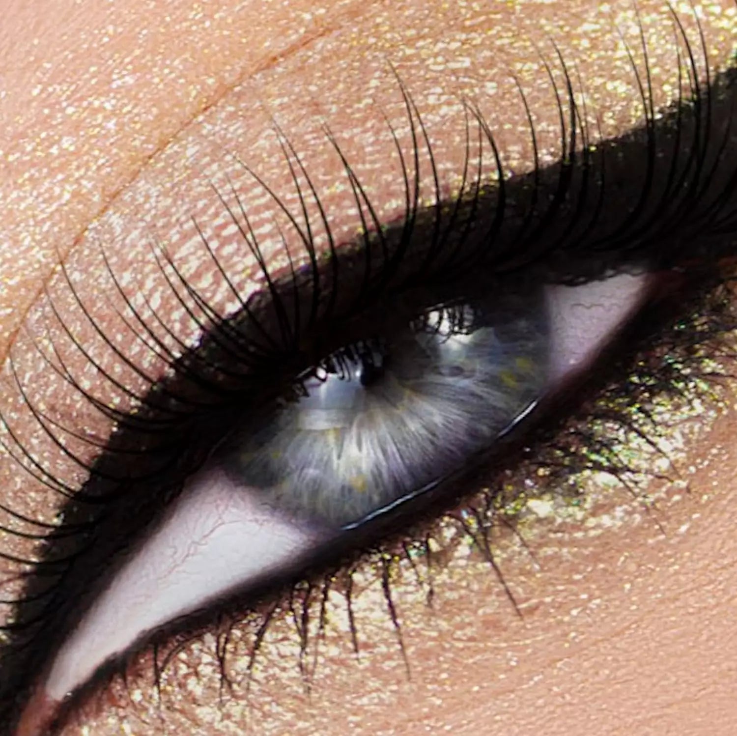 Bernovich Sparkle Eye Shadow X-28