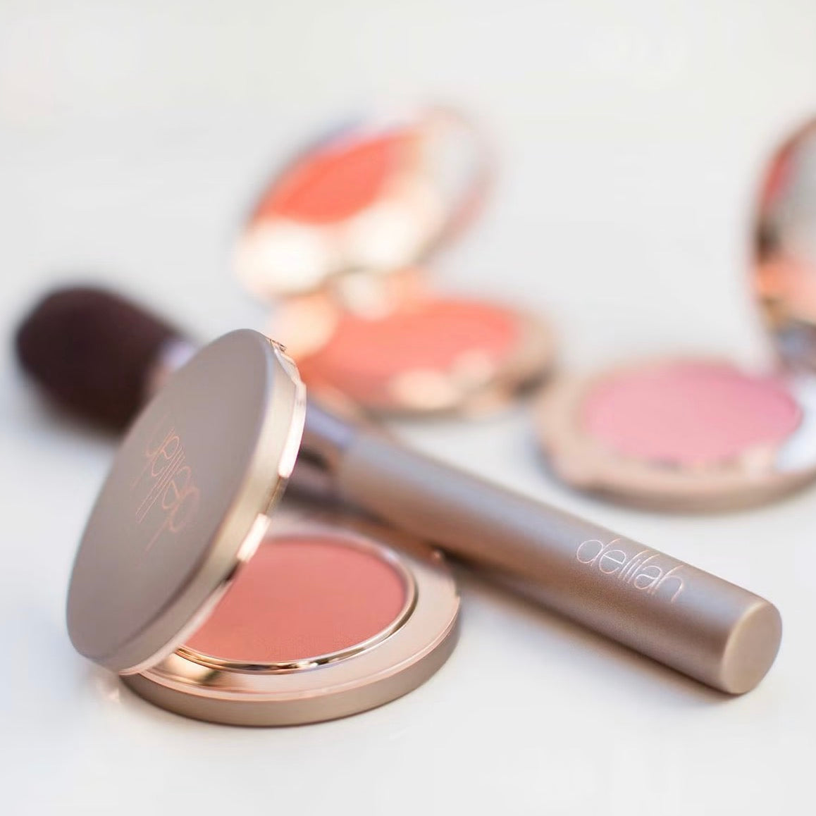 DELILAH Colour Blush Kompaktiniai skaistalai (Clementine)