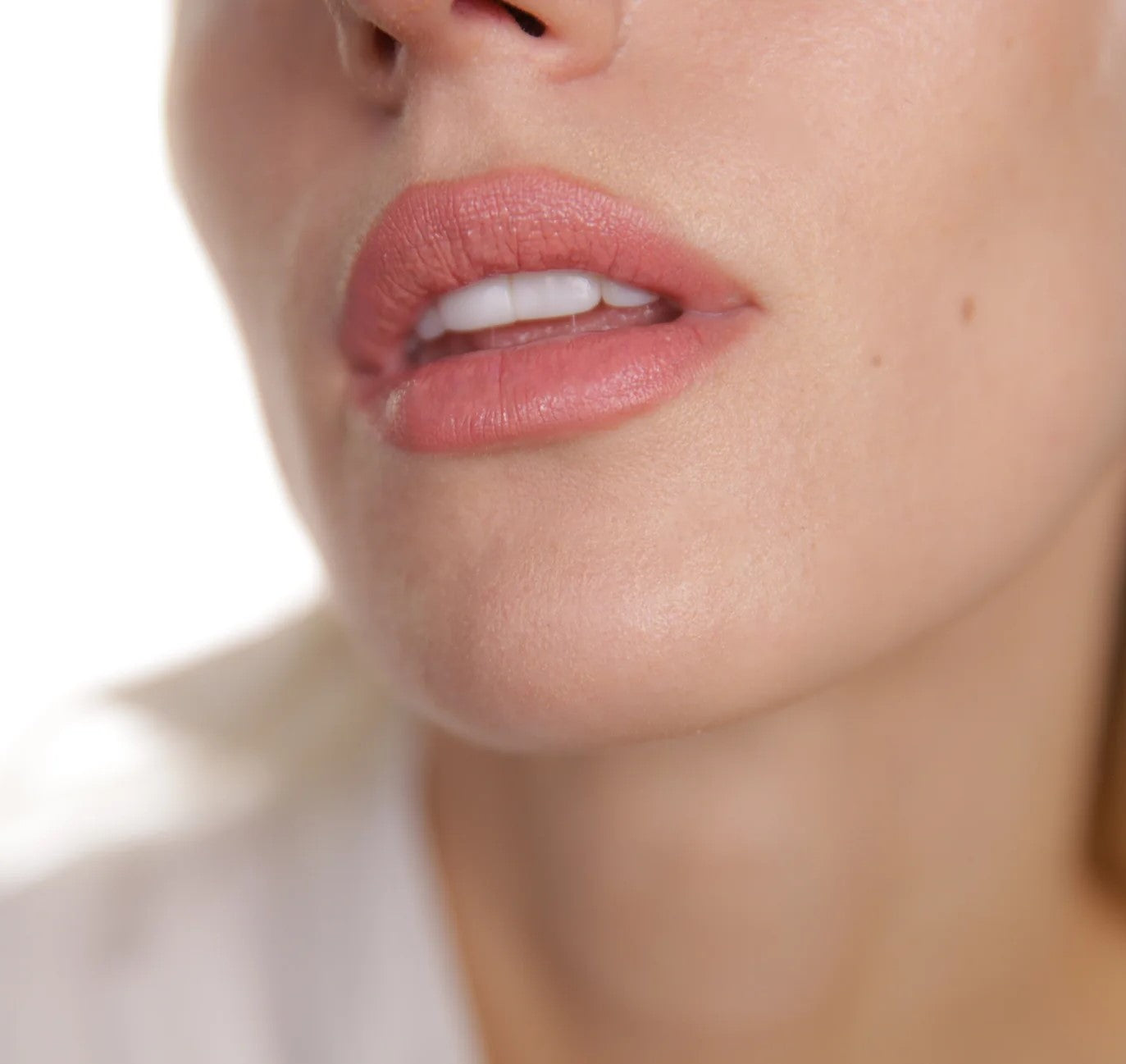 Gafaro Cosmetics Lūpų dažai - Peachy Nude