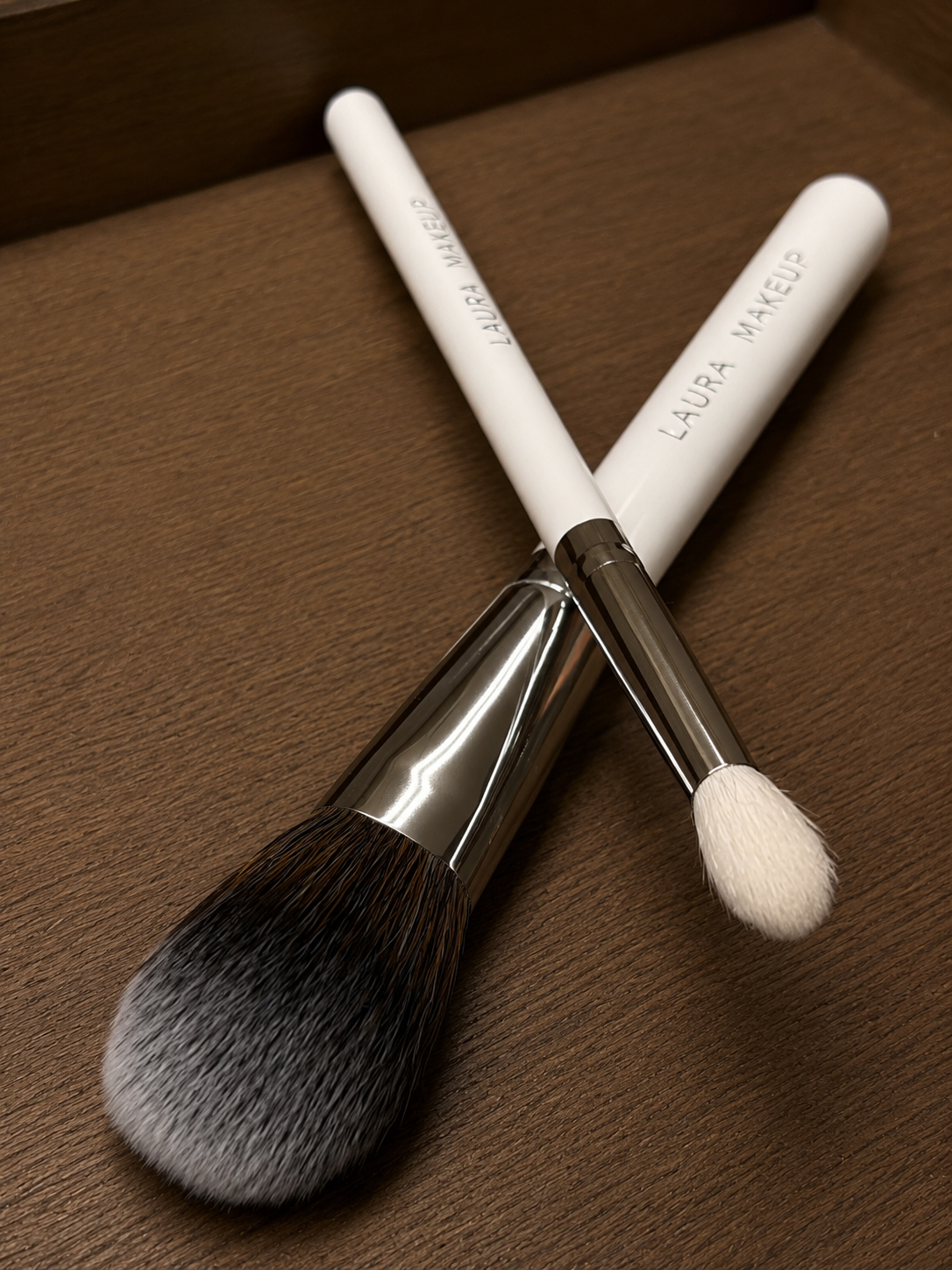 Laura Makeup Šepetėlis Pėdutė kreminėms priemonėms (taklonas) BESTSELERIS +DOVANA akims teptukas