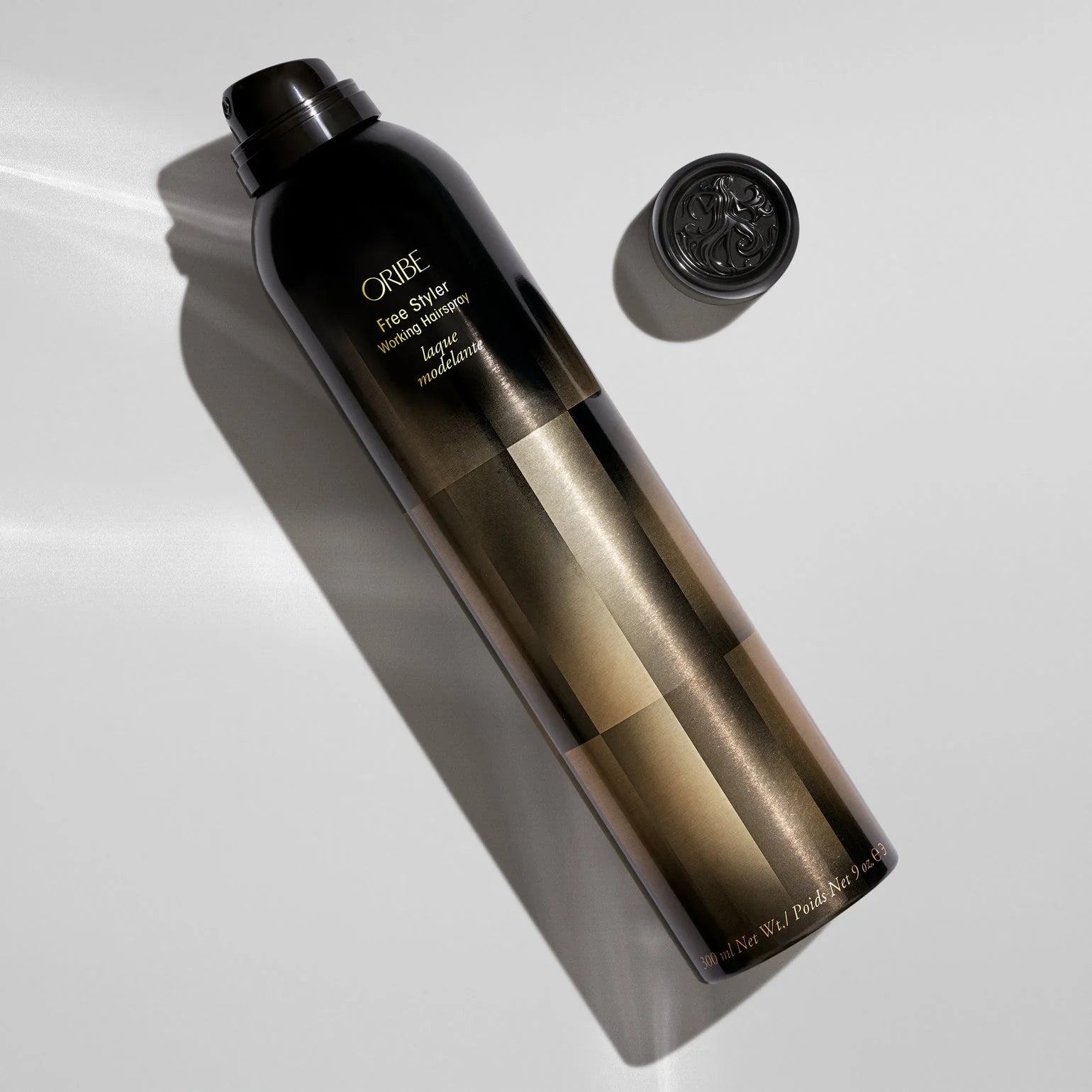 Oribe Free Styler Working Hairspray Lengvas- vidutinės fiksacijos modeliavimo lakas