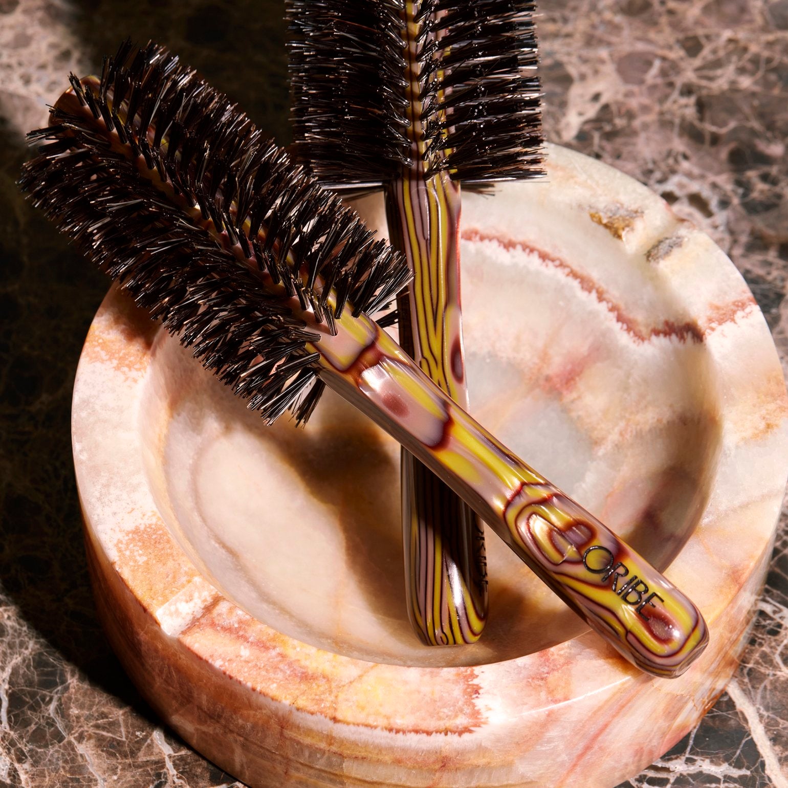 Oribe – Large Round Brush – Didelis apvalus šepetys