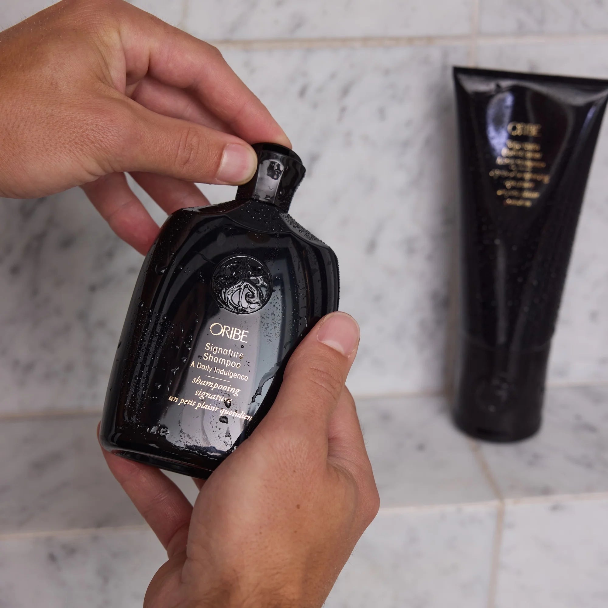 Oribe Signature Shampoo kasdieninis lengvas ir drėkinantis šampūnas