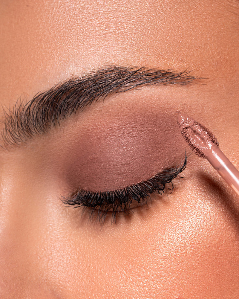 Zola X Valentina Lelyukh Silky Matte Tint Skysti akių šešėliai